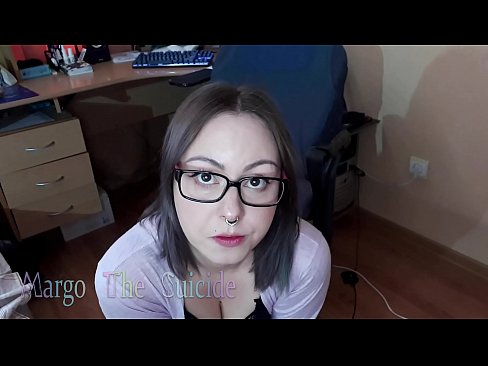 ❤️ Sexy Meedchen mat Brëll suckelt Dildo déif op der Kamera ❌ Porno bei eis ☑